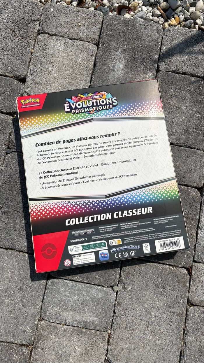 Pokémon - Coffret Classeur EV8.5 - Évolutions Prismatiques - photo numéro 2