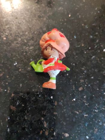 figurine charlotte aux fraises vintage