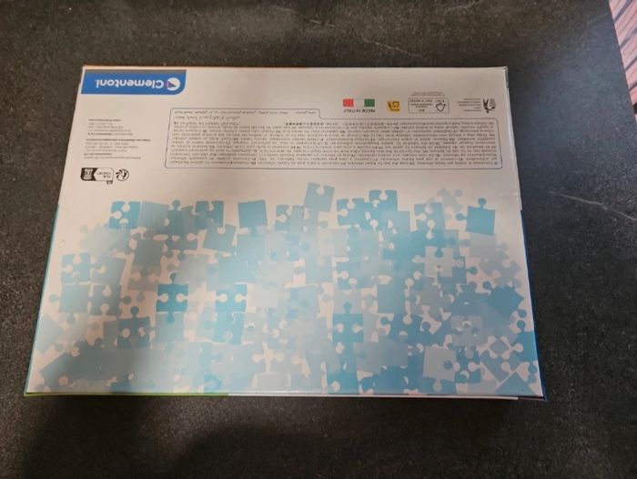 Puzzle 1000 pièces modèle pixar panorama neuf - photo numéro 3