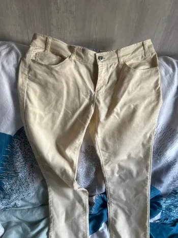 Pantalon jaune clair