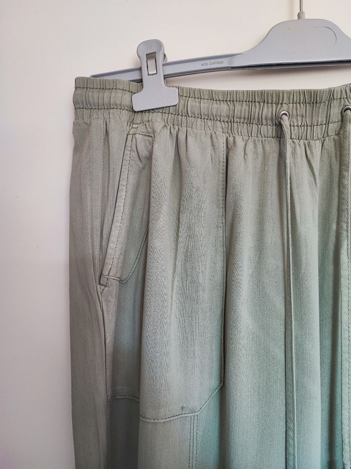 Pantalon kaki style Mum taille 40 - photo numéro 2