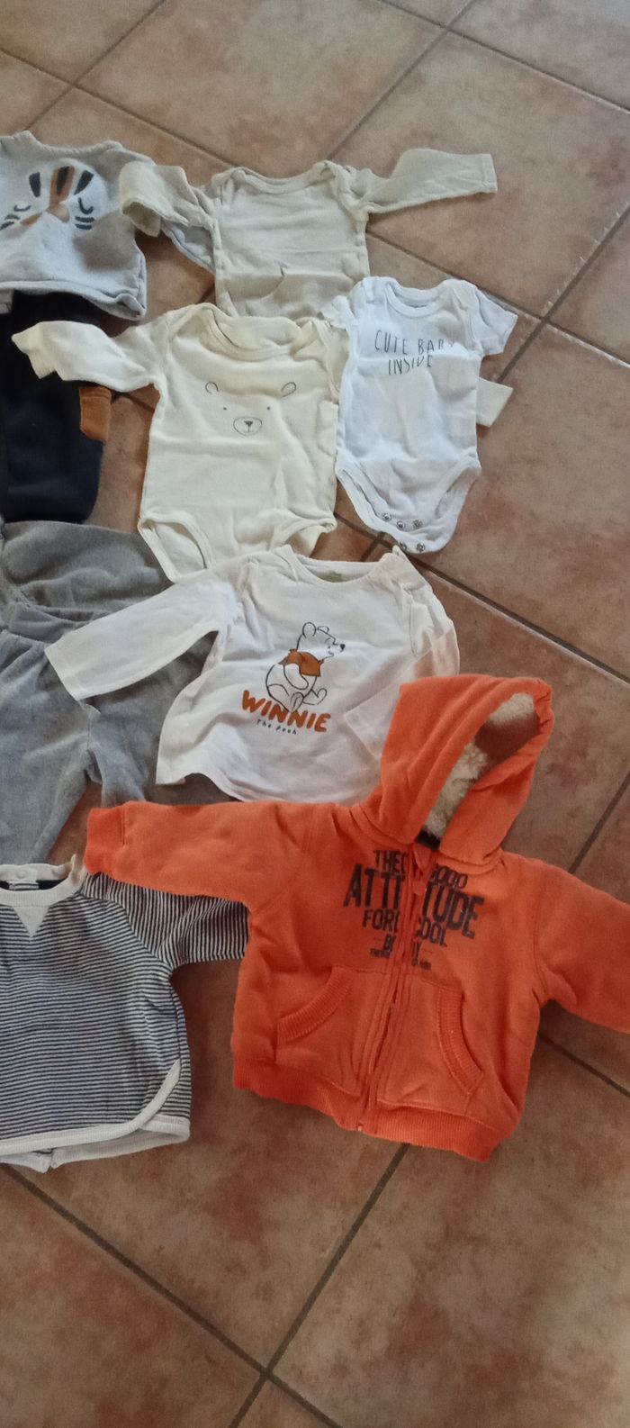 Lot 20 articles garçon 6 mois   68 cm - photo numéro 5