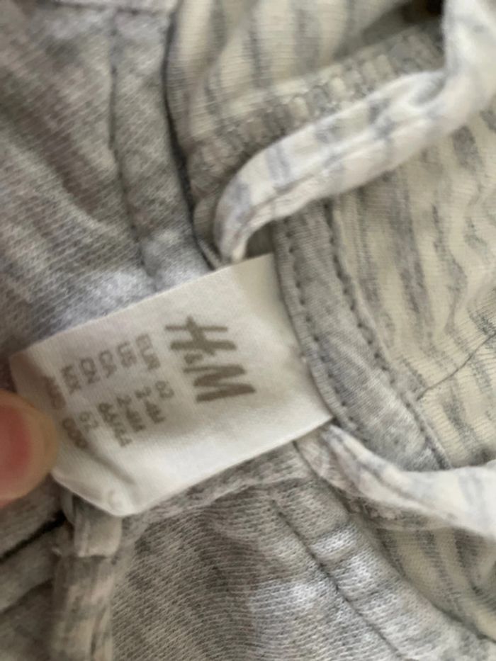 Ensemble jogging 3 mois - photo numéro 3