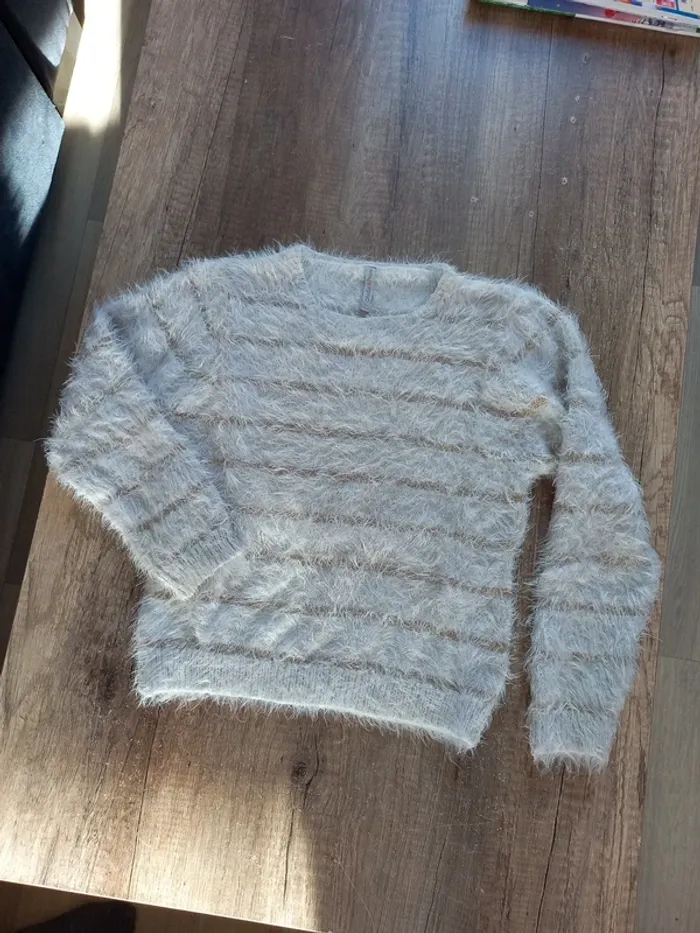 Pull fille 8 ans - photo numéro 5