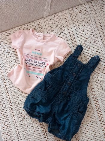 Salopette + tee-shirt