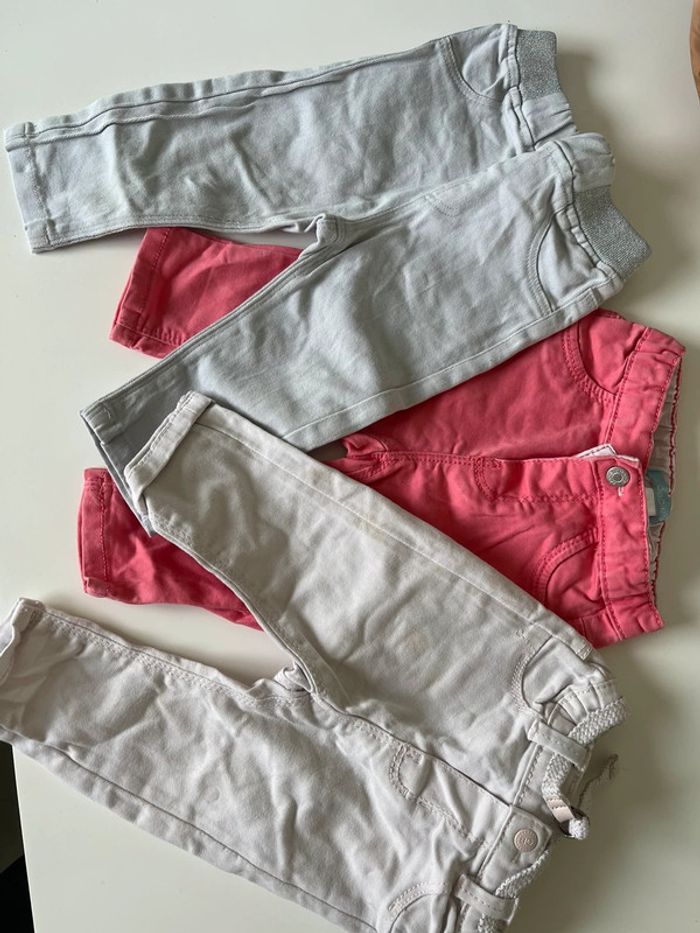 Lot de 3 jeans taille 6 mois
