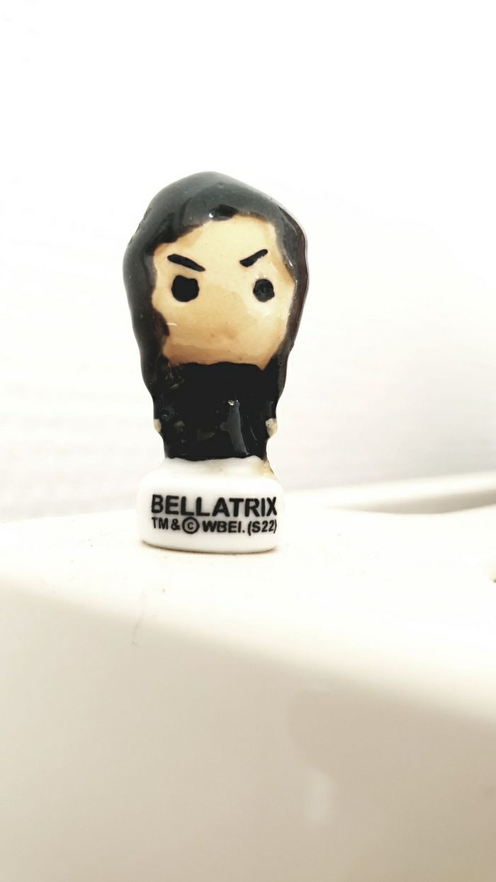 Fève figurine Bellatrix collection Harry Potter