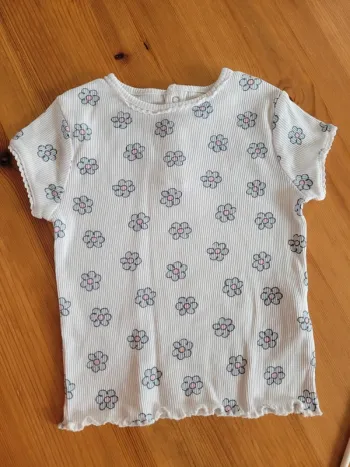 T-shirt 18 mois fleurs bleu kiabi