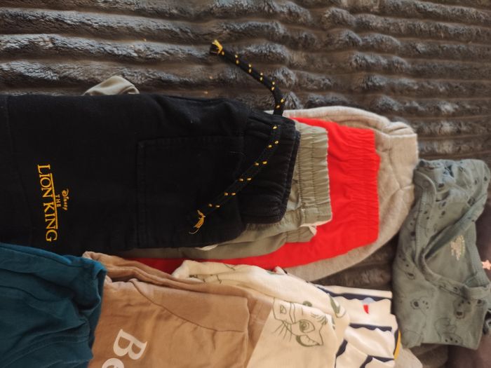 Lot vêtements 6 mois - photo numéro 3