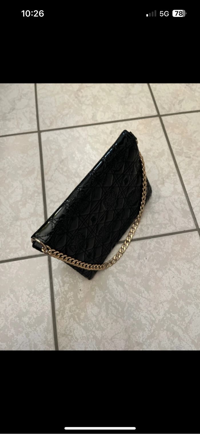 Pochette en cuir brillant - photo numéro 5
