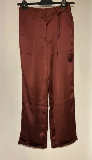 Pantalon satiné bordeaux LPB – T 38 – Neuf avec étiquette