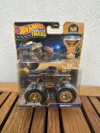 Big foot Monster truck hot Wheels neuf 