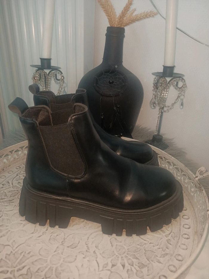 Magnifique paire de boots type Chelsea 38 - photo numéro 5