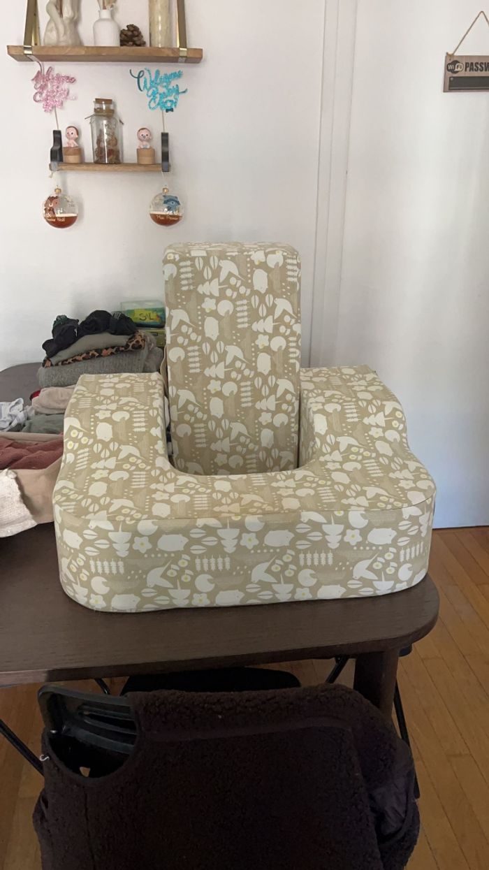 Coussin allaitement jumeaux - photo numéro 2