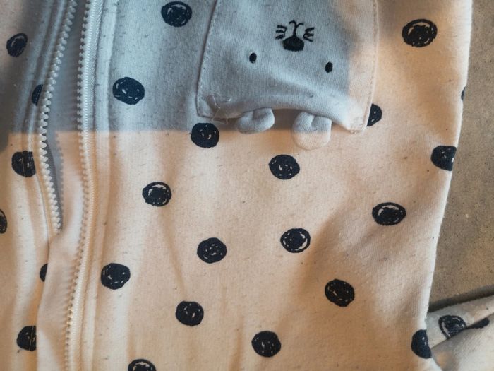 Veste à  capuche 12 mois - photo numéro 2