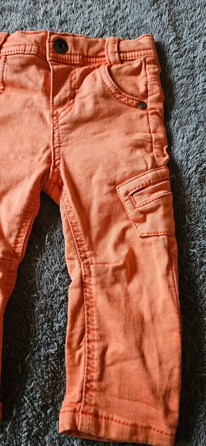 Jeans 6 mois - photo numéro 2