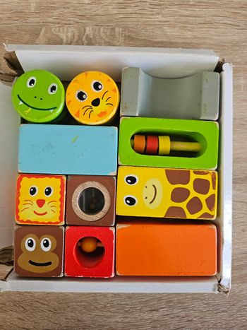 Cube musicaux en bois