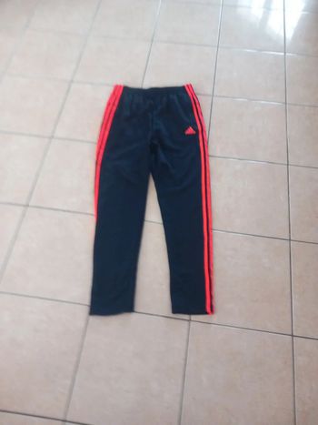 Bas jogging Neuf Adidas taille 13/14 ans