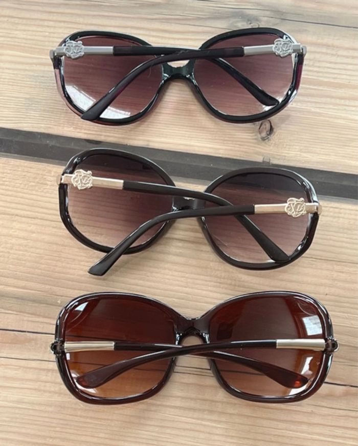 Lot 3 paires de lunettes de soleil - photo numéro 2