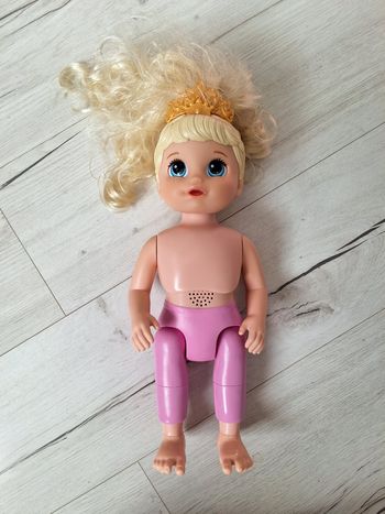 Poupée  Hasbro princesse Ellie 40 cm