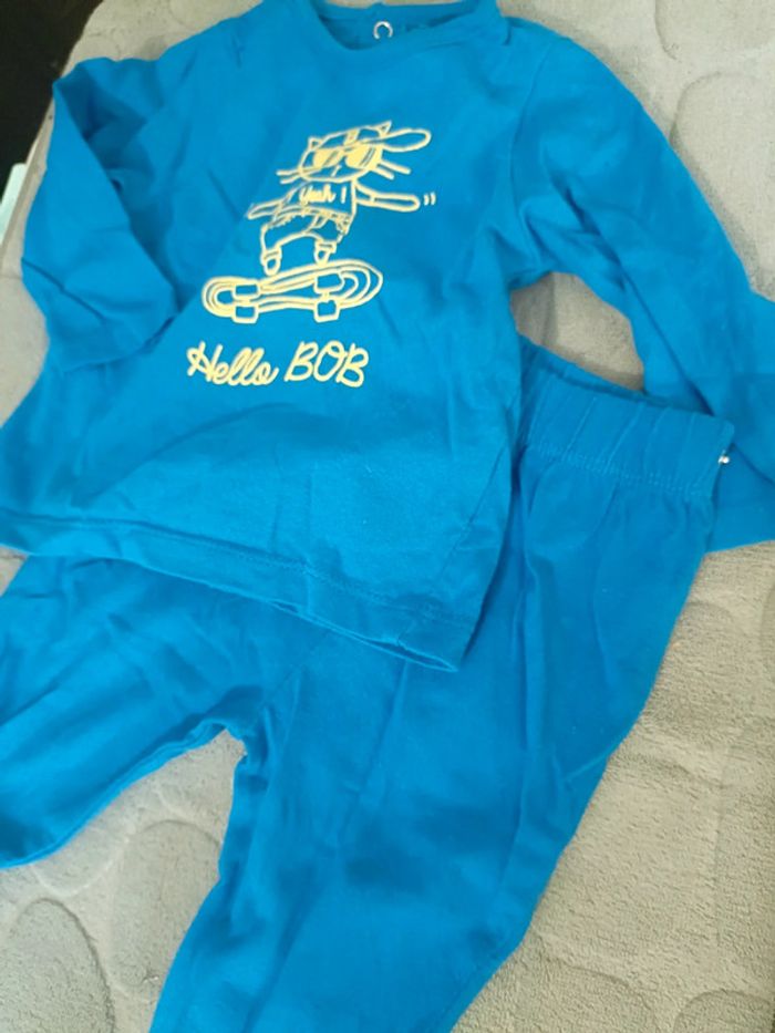 2 Ensemble pyjama 6 Mois pantalon tenue - photo numéro 2