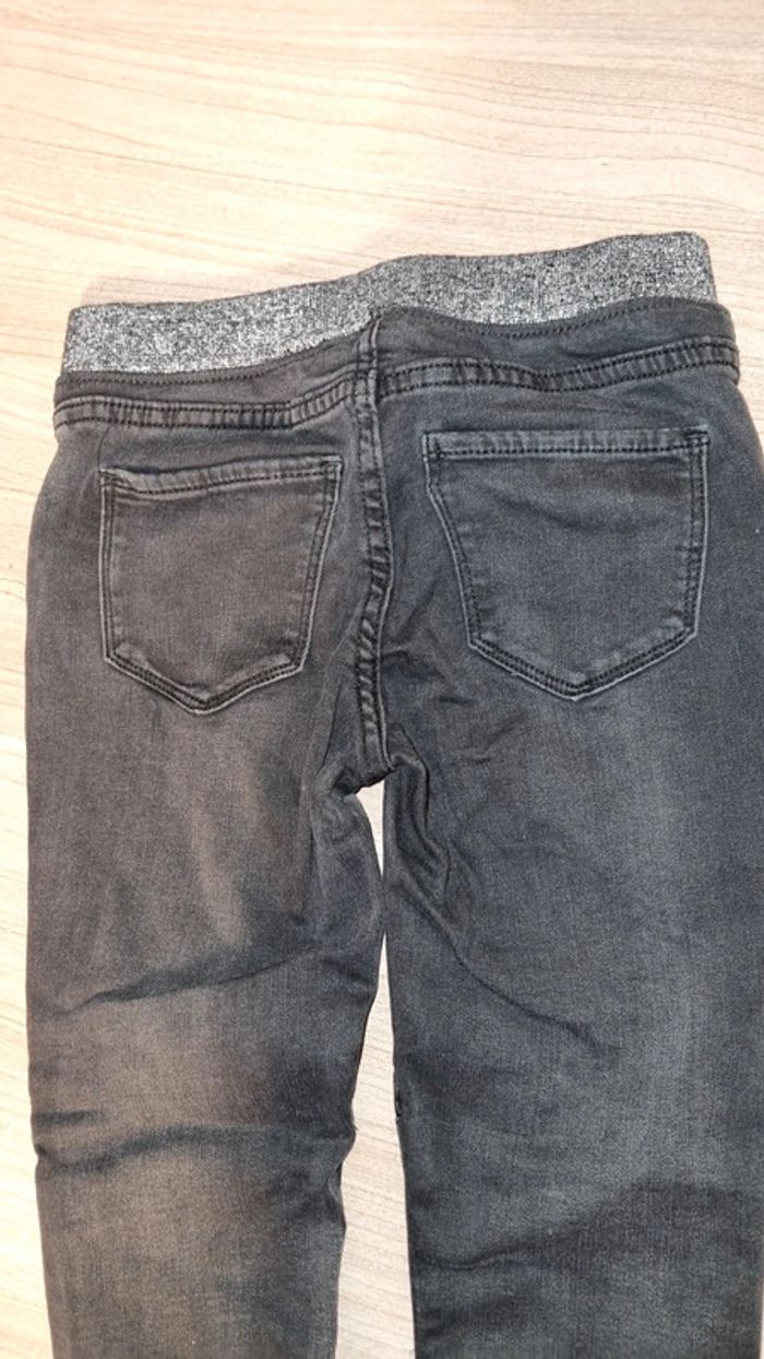 Jeans 5/6ans - photo numéro 2