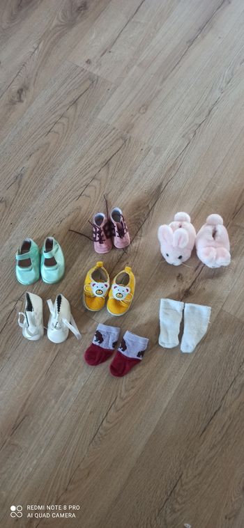 Lot de chaussures et chaussettes 3 mois