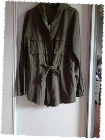 Parkas femme kaki clair avec plusieurs poches avant t.L kiabi