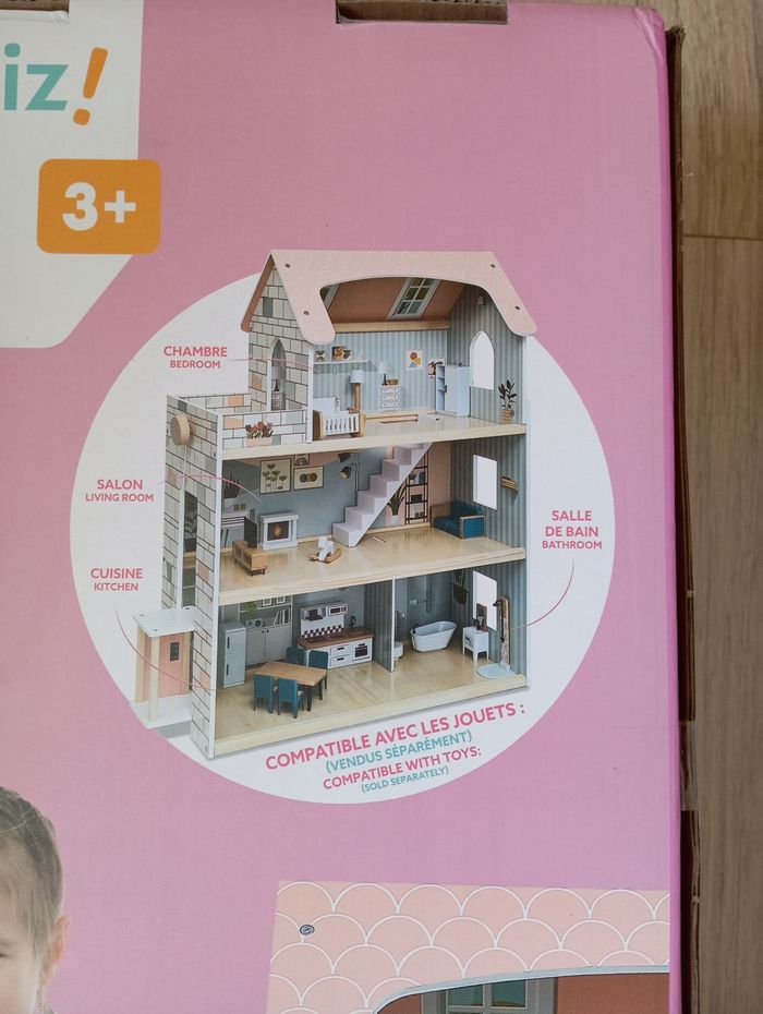 Maison de poupée  neuve - photo numéro 2