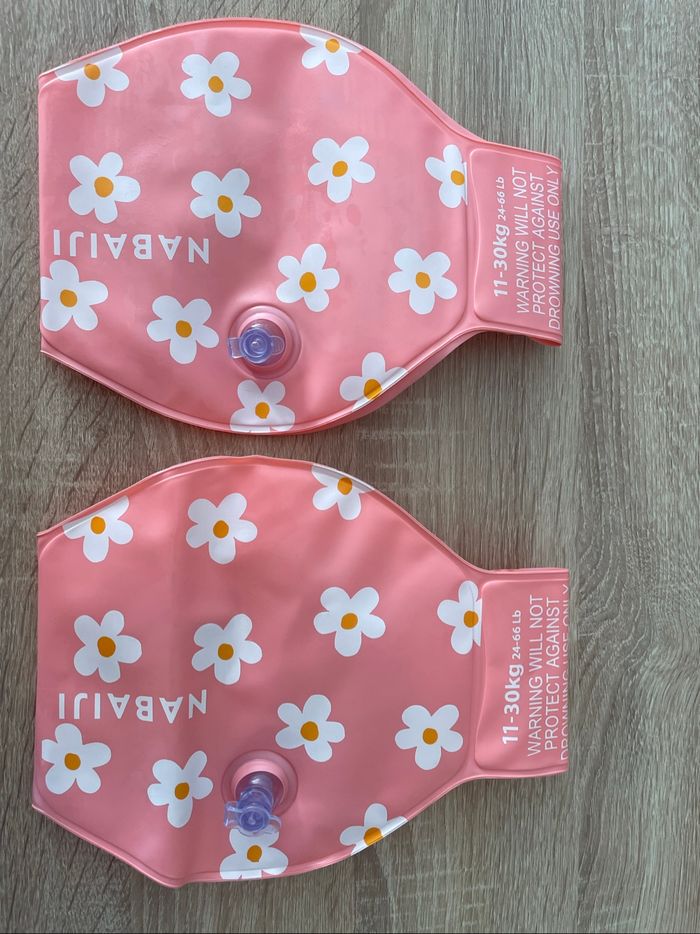 Brassard Nabaiji rose avec des fleurs - photo numéro 2