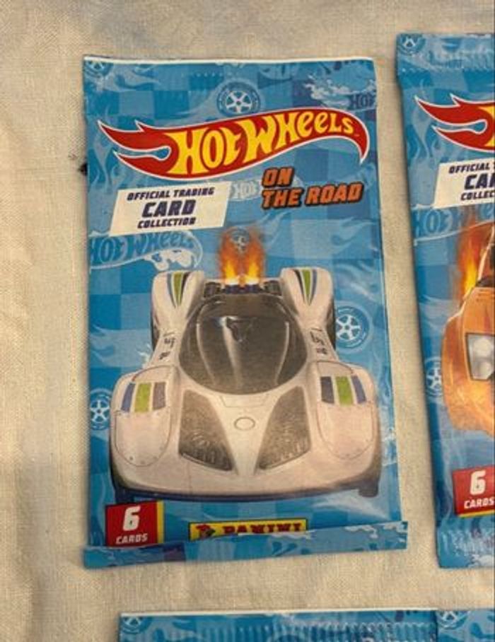 10 boosters cartes à collectionner Hotwheels on the Road - photo numéro 4