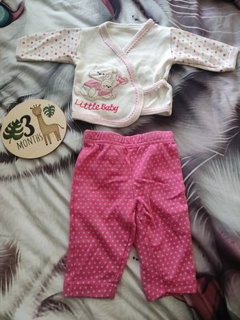 Pyjama rose 2 pièces, 3 mois.