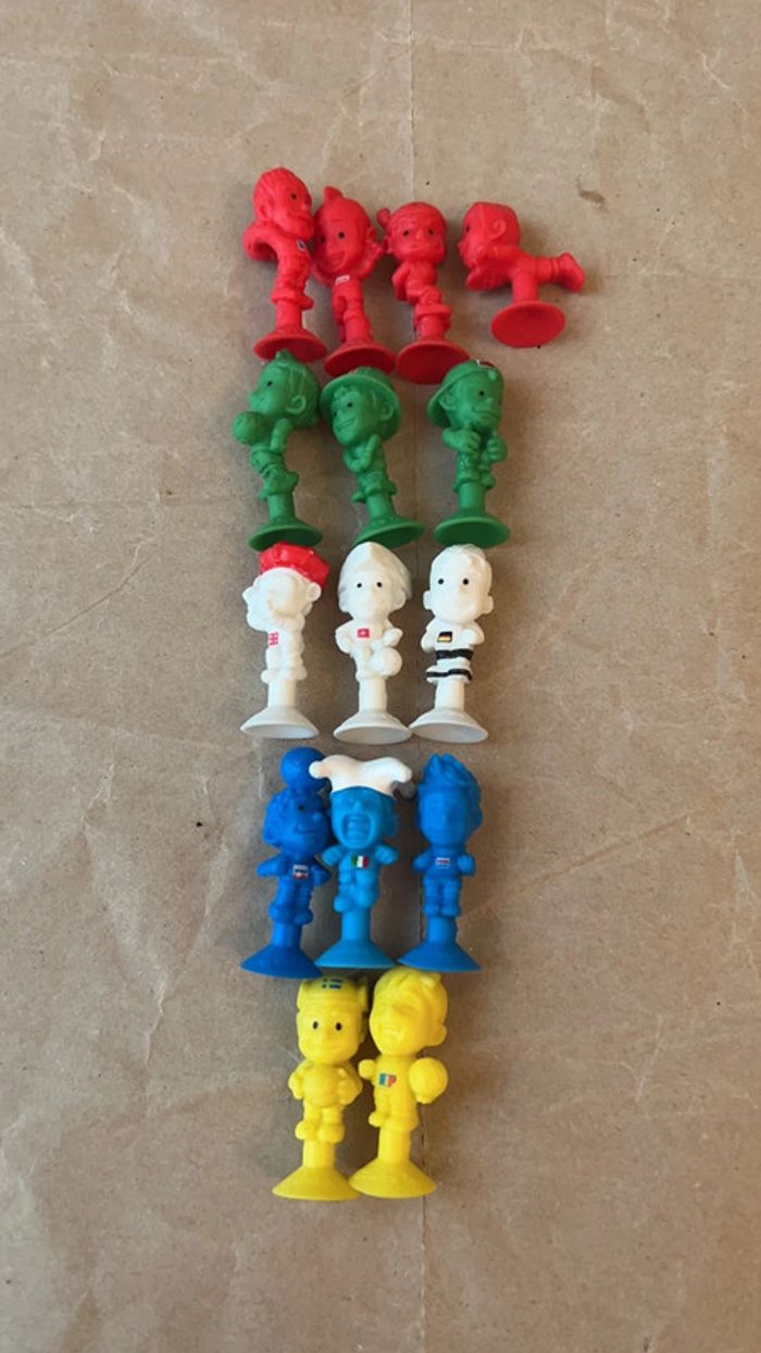 Lidl 2016 - Stikeez micropopz euro cup - 15 figurines toutes différentes