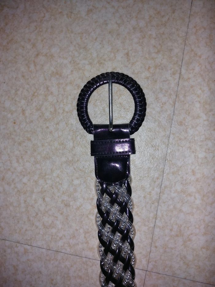 Ceinture 106cm très bon état - photo numéro 2