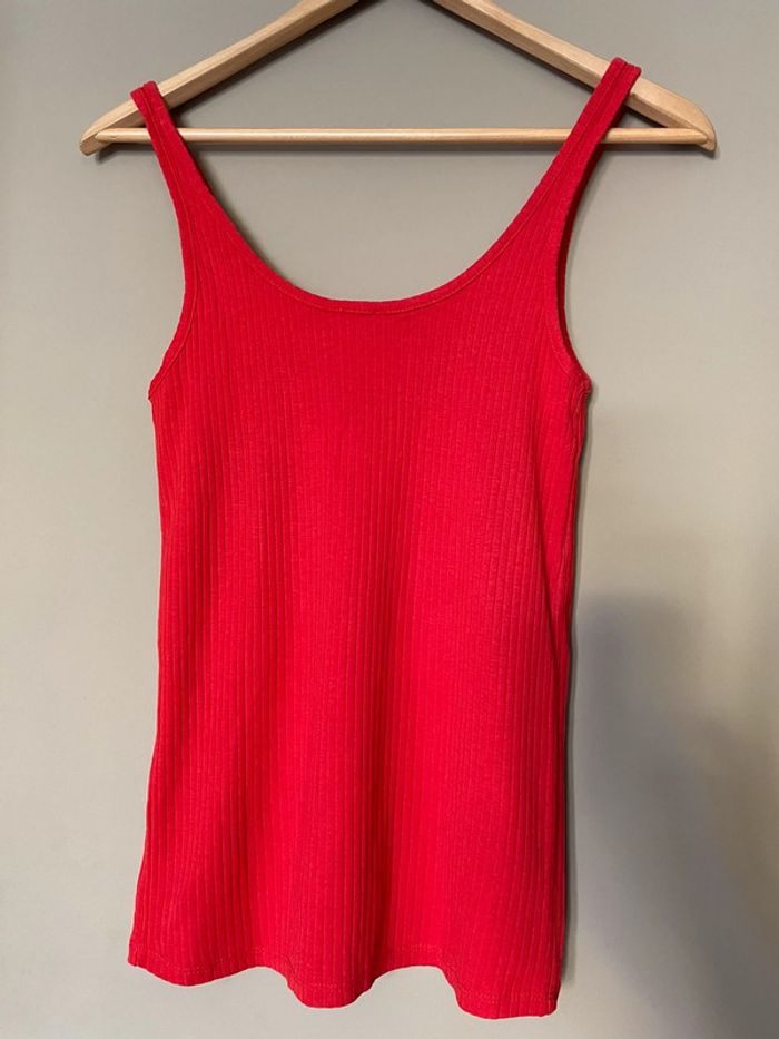 Débardeur rouge - photo numéro 3