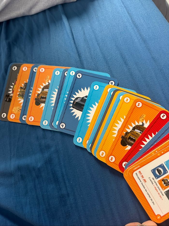 Jeu de bataille CARS - photo numéro 3
