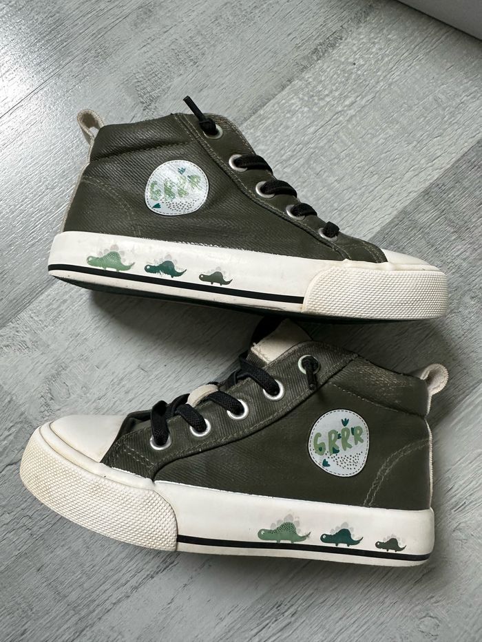 Lot chaussures + claquettes taille 27 garçon - photo numéro 6