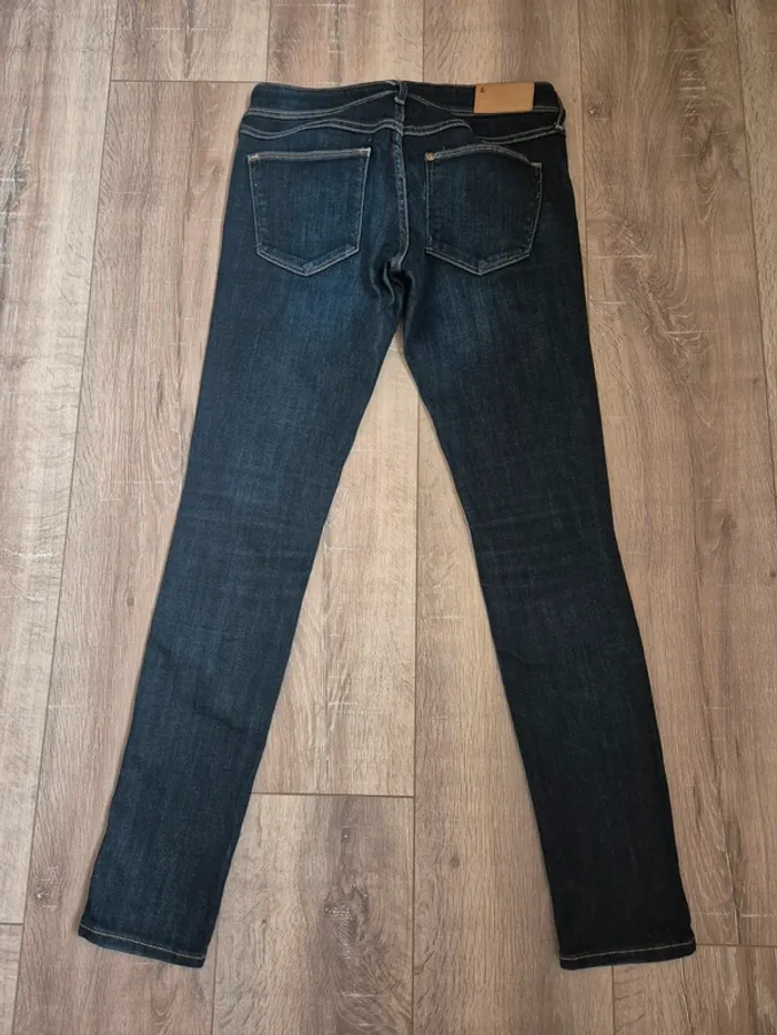 Jean taille basse H&M - photo numéro 2