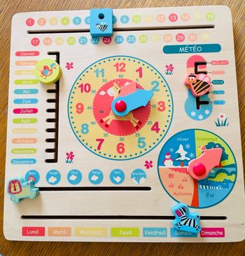 Calendrier éducatif en bois 