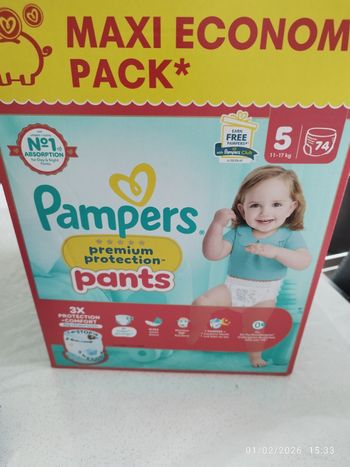 Couche Pampers taille 5 ( 11-17kg)