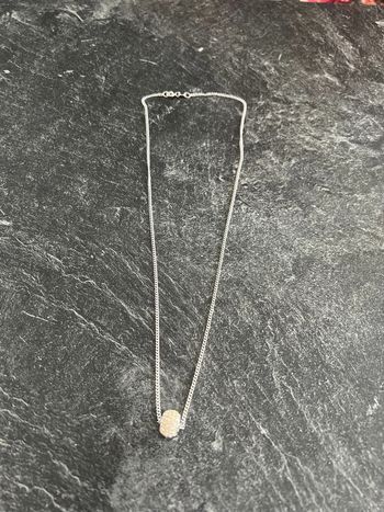 Chaîne argent avec pendentif strass