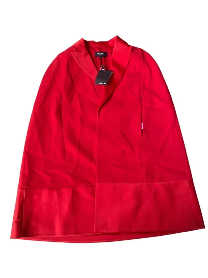 Cape rouge Paule Ka taille 40 neuve