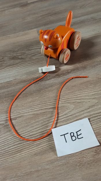 Jeu à tirer chat en bois janod 