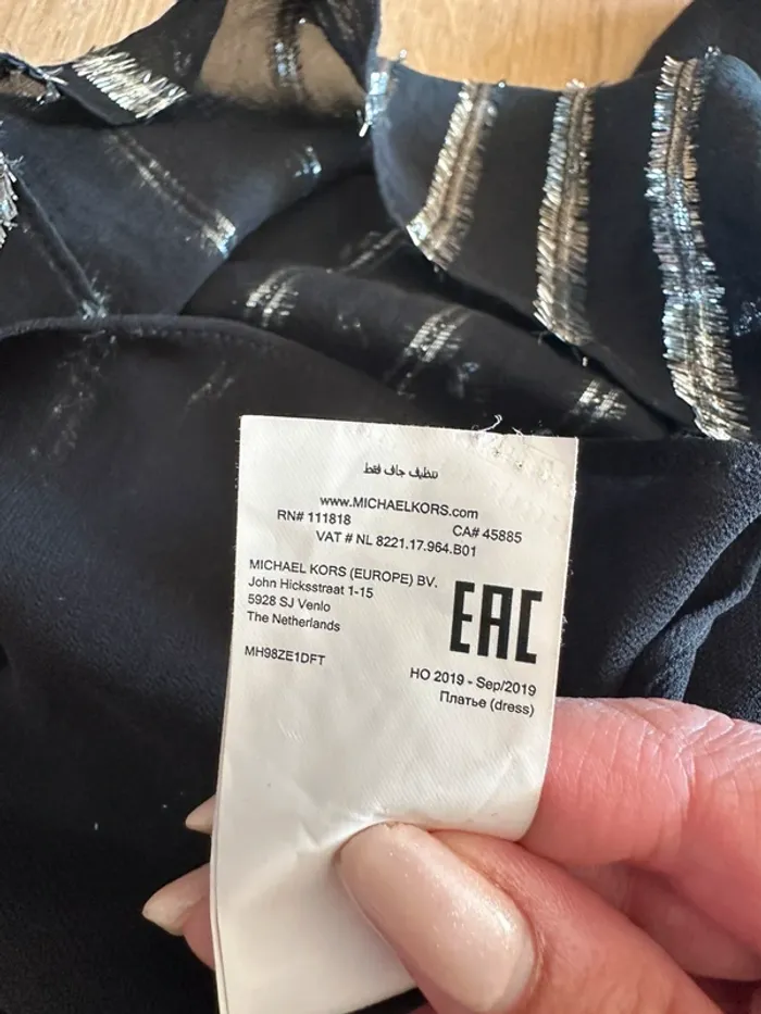 Robe Michael Kors noire et argentée taille 38 - photo numéro 9