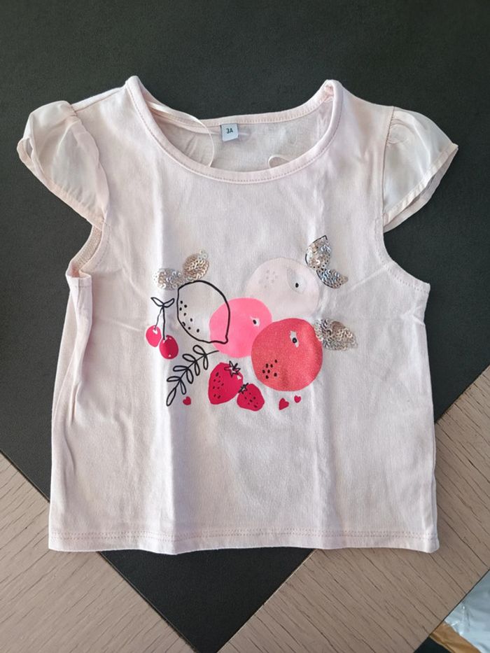 Tee shirt rose