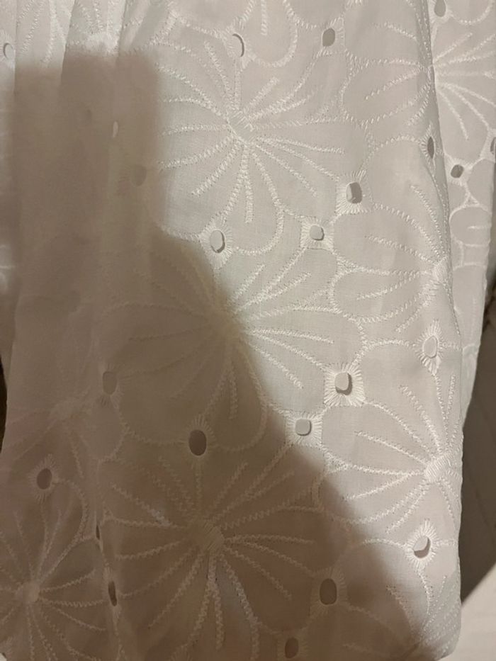 Petite robe en broderie anglaise - photo numéro 5