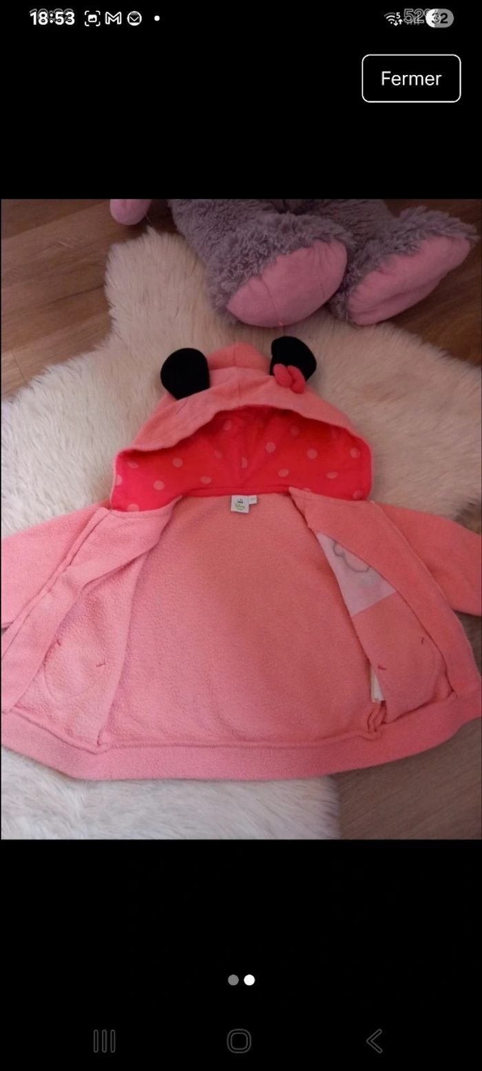 Très jolie veste polaire Disney 12 mois Minnie - photo numéro 2