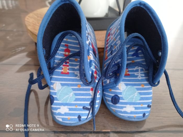 Chaussons garçon lacet 18 - photo numéro 2
