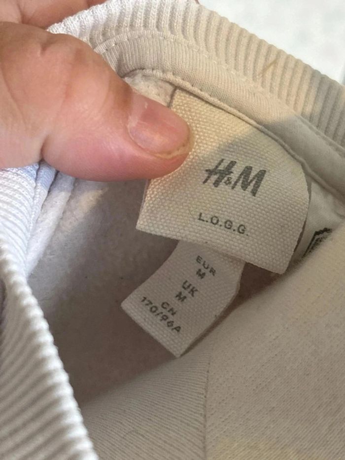 Pull imprimer friends taille 38 marque h&m - photo numéro 3
