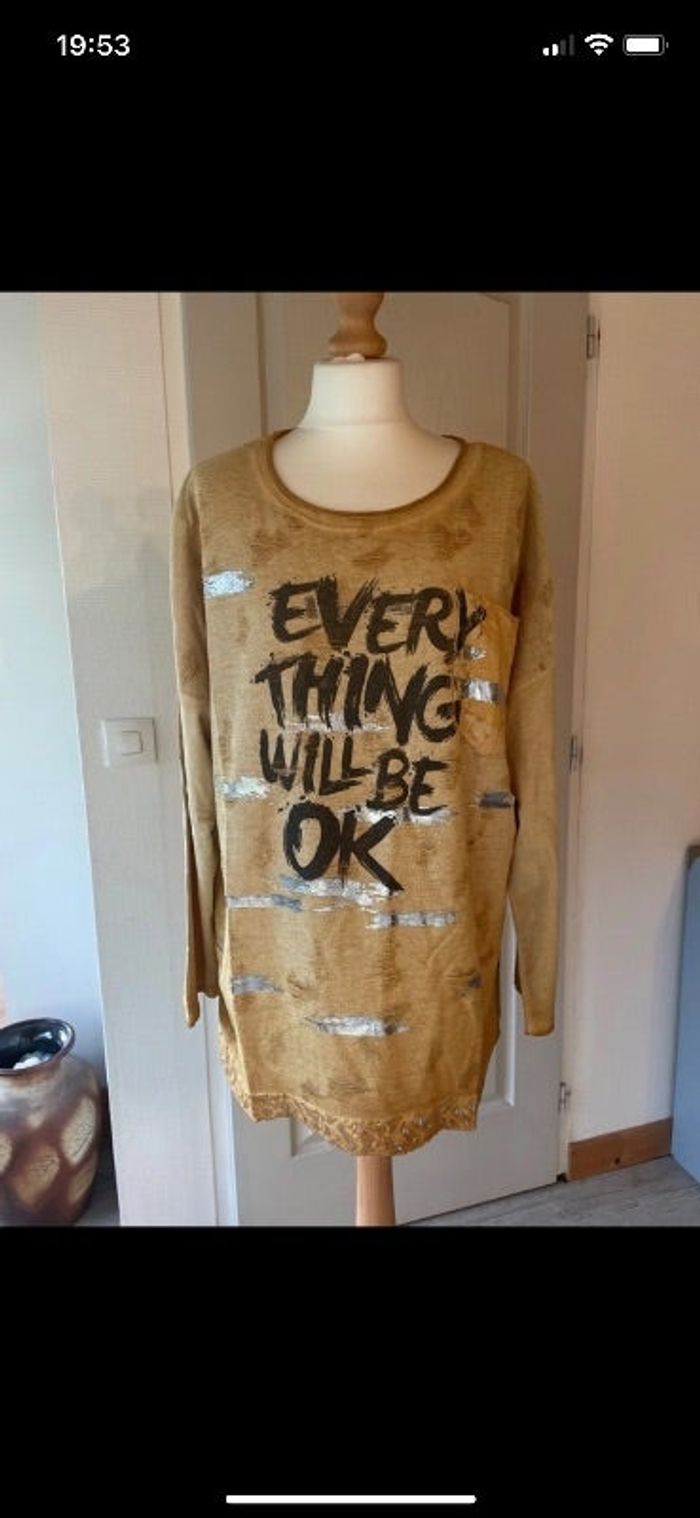 TEE shirt